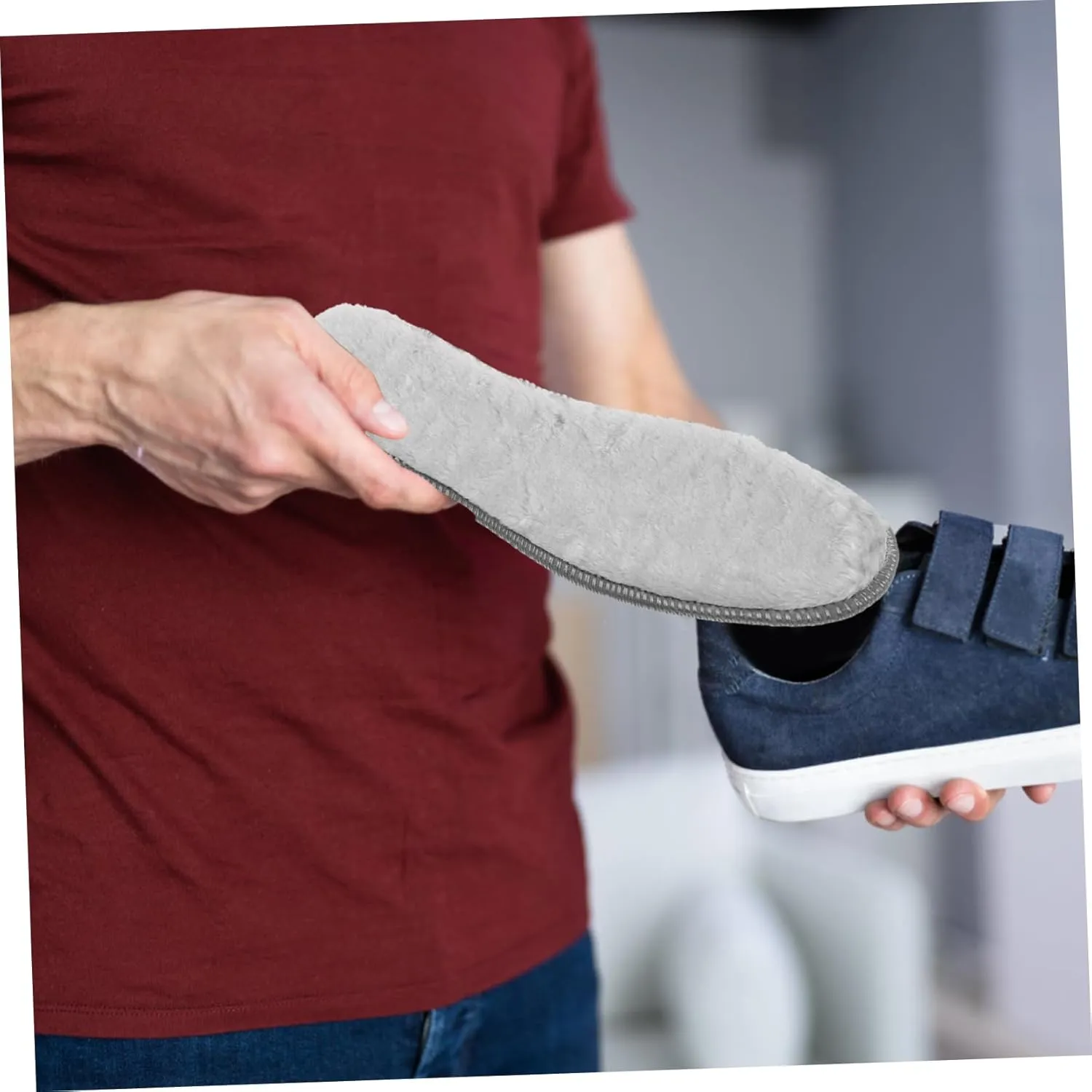 BESTYASH 4 Pairs Fluffy Warm Insoles for Comfort and Insulation Thick Thermal Shoe Inserts for Boots Sneakers for Cold Weather Use Friends Family