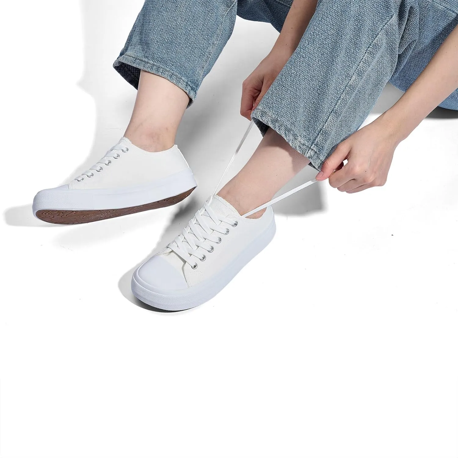 Canvas Shoes for Women Classic Fashion Sneakers Lace Up Low Top Canvas Casual Sneakers Lightweight Breathable Comfort Wide Toe Shoes
