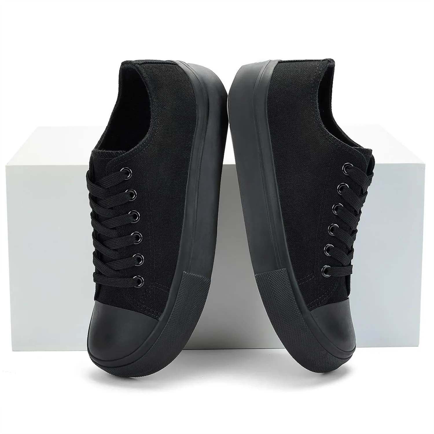 Canvas Shoes for Women Classic Fashion Sneakers Lace Up Low Top Canvas Casual Sneakers Lightweight Breathable Comfort Wide Toe Shoes