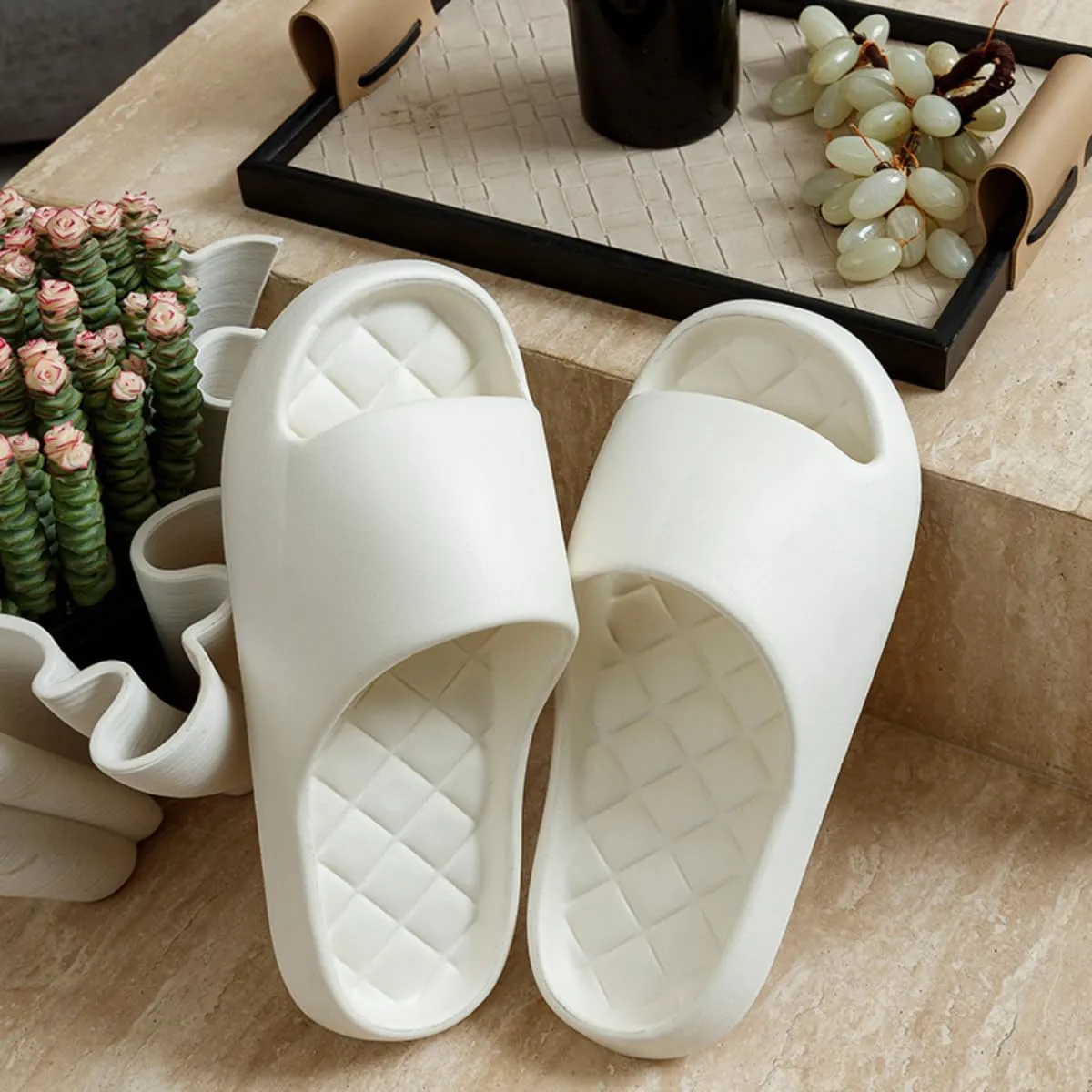 Checkered Home Slippers Slides for Women Men Indoor Bathroom Slippers Thickened Sole Shower Slippers Non-Slip Soft Sole House Shoes Outdoors Beach Slippers Summer Sandals