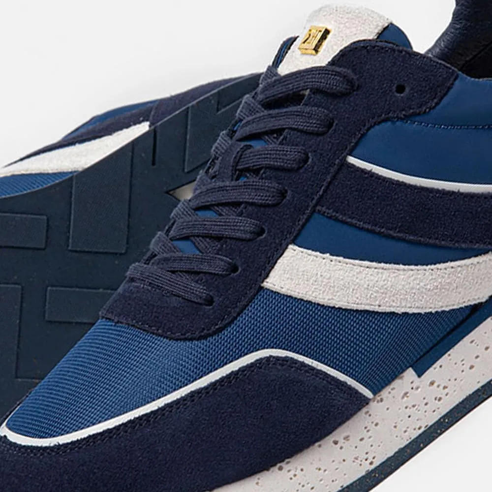 ELHANN.H The SJ Sneakers Combines Simple Lines with a Dynamic Style.