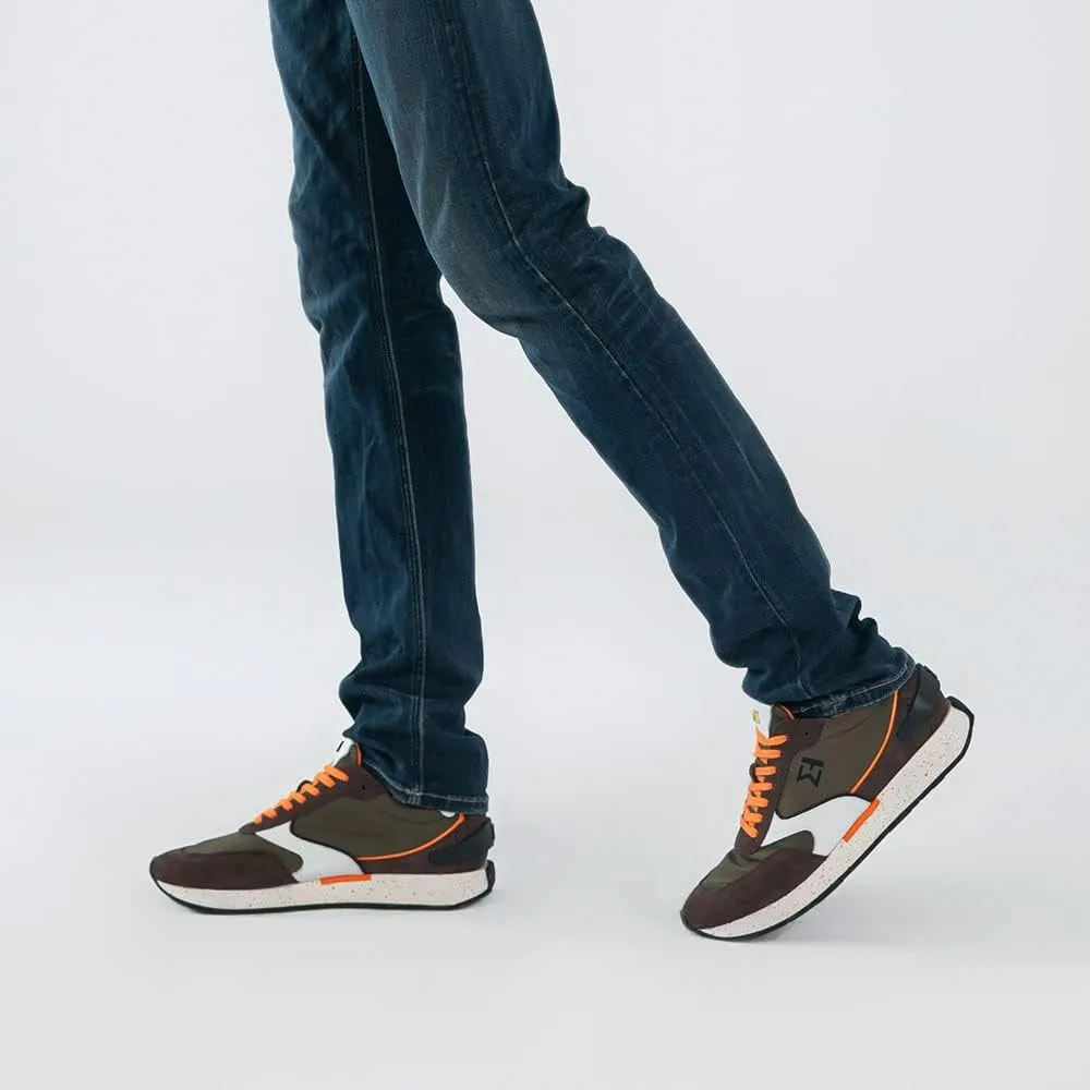 ELHANN.H The SJ Sneakers for Male Combines Simple Lines with a Dynamic Style.