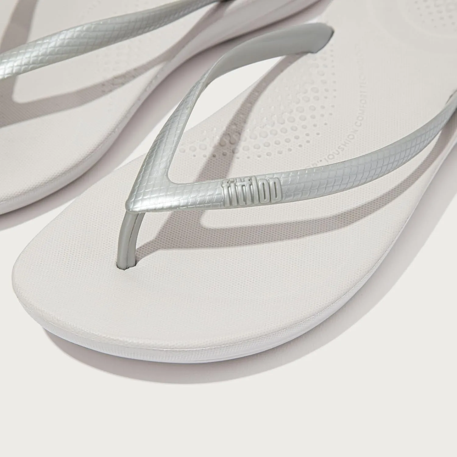FitFlop iQushion Ergonomic Flip-Flops