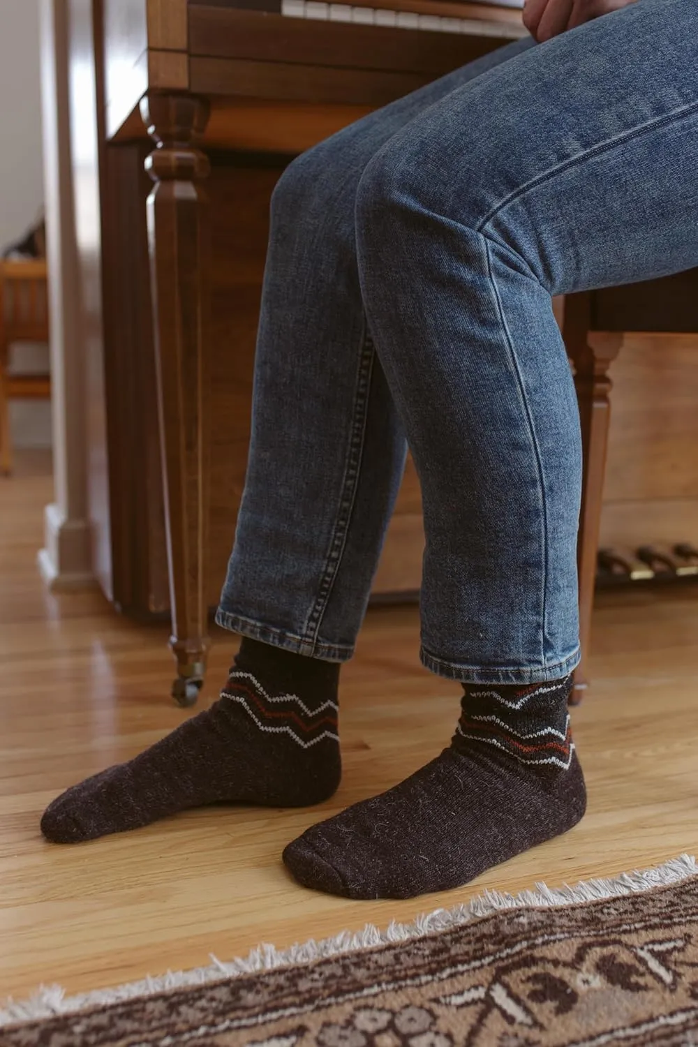GoWith Alpaca Wool Socks for Men & Women, Alpaca-Merino Blend Warm Cozy Crew Socks, Thermal Regular-Fit Boot Socks
