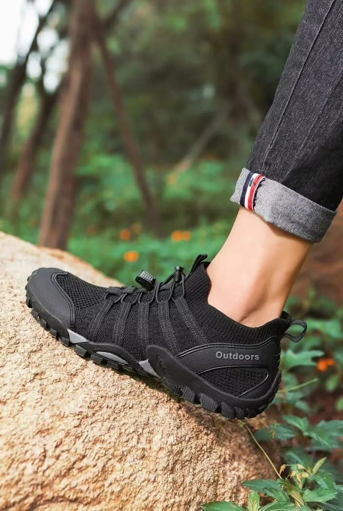 Men's Outdoor Stretch Mesh Hiking Shoe Comfortable Low Sneaker Lightweight Breathable Non-Slip Trekking Trails Shoes Casual Portable Slip on for Beach Fishing Water Sandals