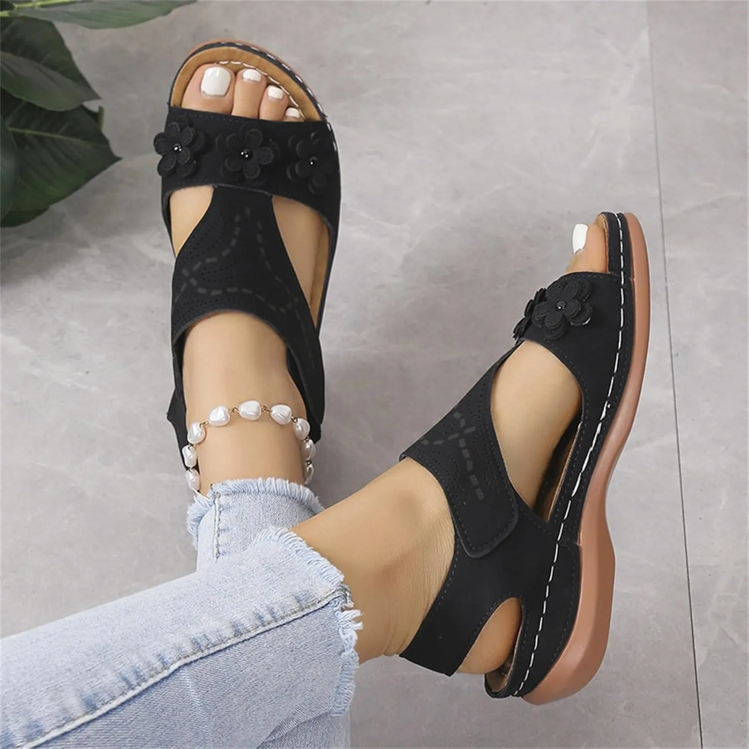 Women Sandals Summer Large Retro Casual Flower Slope Heel Beach Lightweight Fashionable Solid Color Shoes Slides