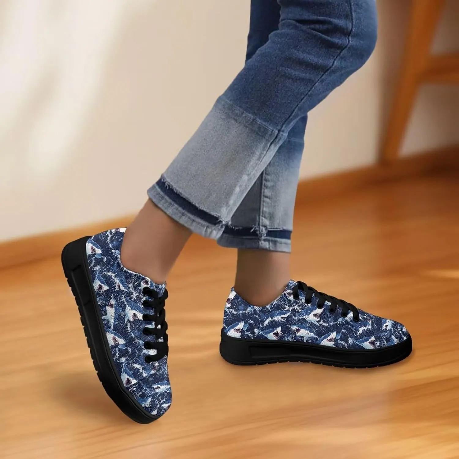 Women's Canvas Sneakers Mesh Lace Up Low Top Sneakers Lightweight Breathable Canvas Tennis Shoes Ladies Running Shoes