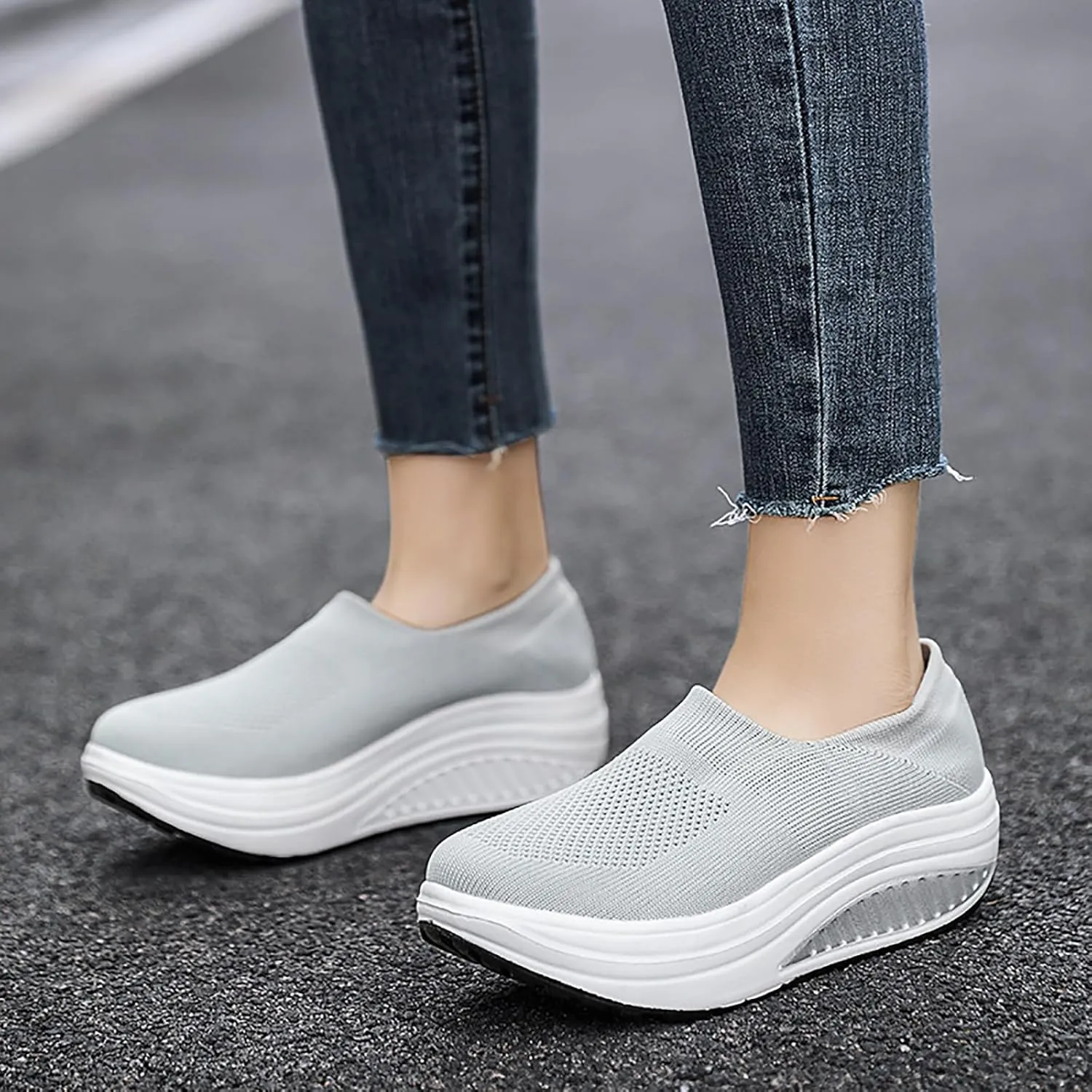 Women's Knitted Platform Slip On Walking Sneakers,Comfort Lightweight Arch Support Non Slip Casual Mesh Breathable Workout Work Shoes