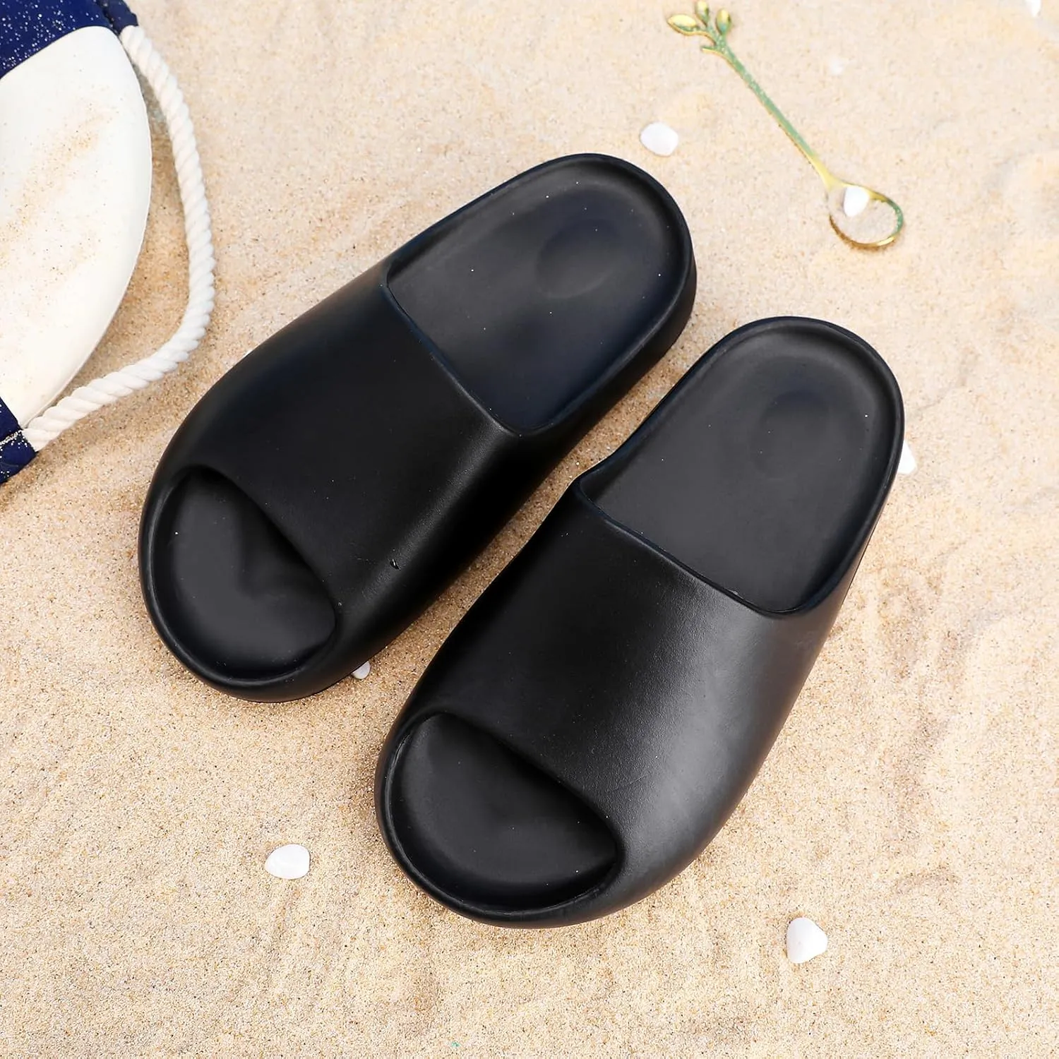 XTJSCBDSH Kids Cloud Slides Boys Girls Pillow Slippers – Slip-On Slide Sandals, Summer Beach Pool Shoes, Indoor and Outdoor