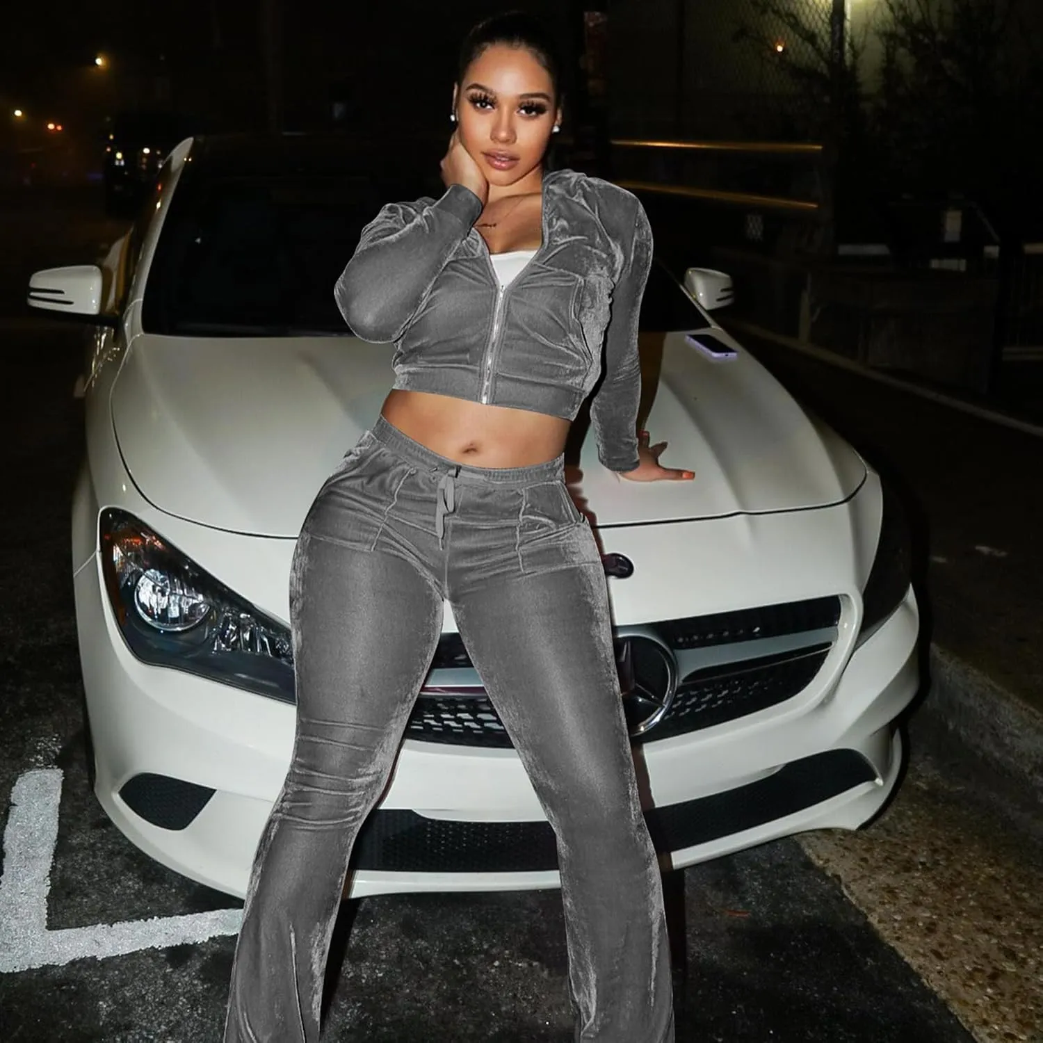 yidengymx Womens 2 Piece Velour Tracksuit Two Piece Outfits for Women Long Sleeve Zip Up Crop Tops Sweatpants Sets Pockets