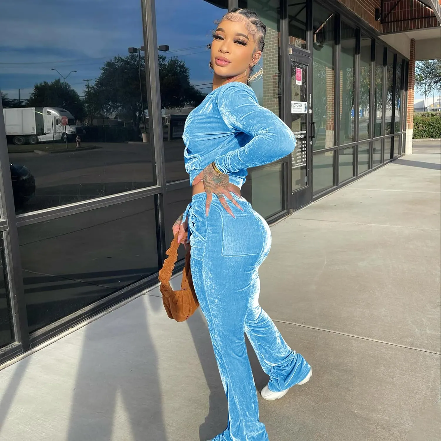 yidengymx Womens 2 Piece Velour Tracksuit Two Piece Outfits for Women Long Sleeve Zip Up Crop Tops Sweatpants Sets Pockets