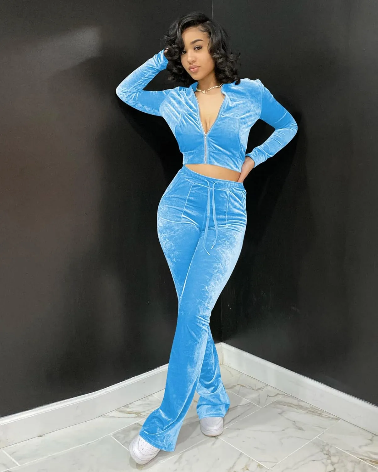 yidengymx Womens 2 Piece Velour Tracksuit Two Piece Outfits for Women Long Sleeve Zip Up Crop Tops Sweatpants Sets Pockets
