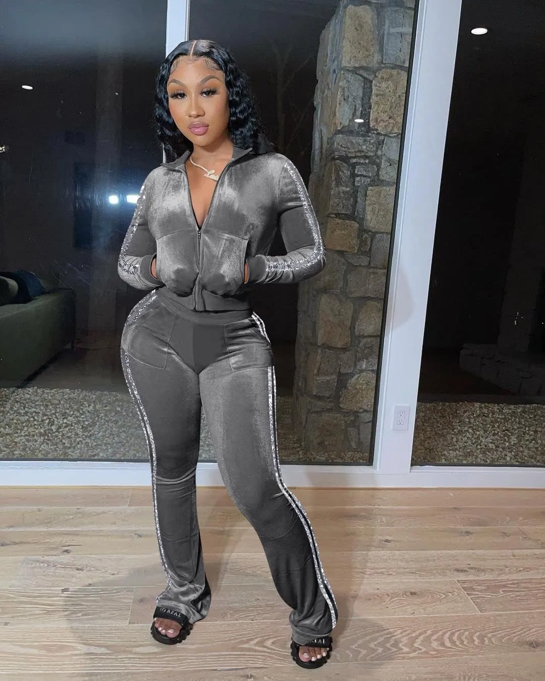 yidengymx Womens 2 Piece Velour Tracksuit Two Piece Outfits for Women Long Sleeve Zip Up Crop Tops Sweatpants Sets Pockets