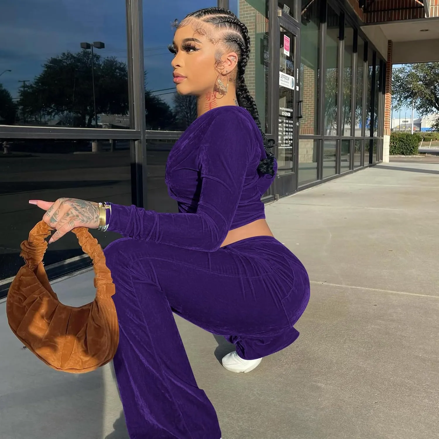 yidengymx Womens 2 Piece Velour Tracksuit Two Piece Outfits for Women Long Sleeve Zip Up Crop Tops Sweatpants Sets Pockets